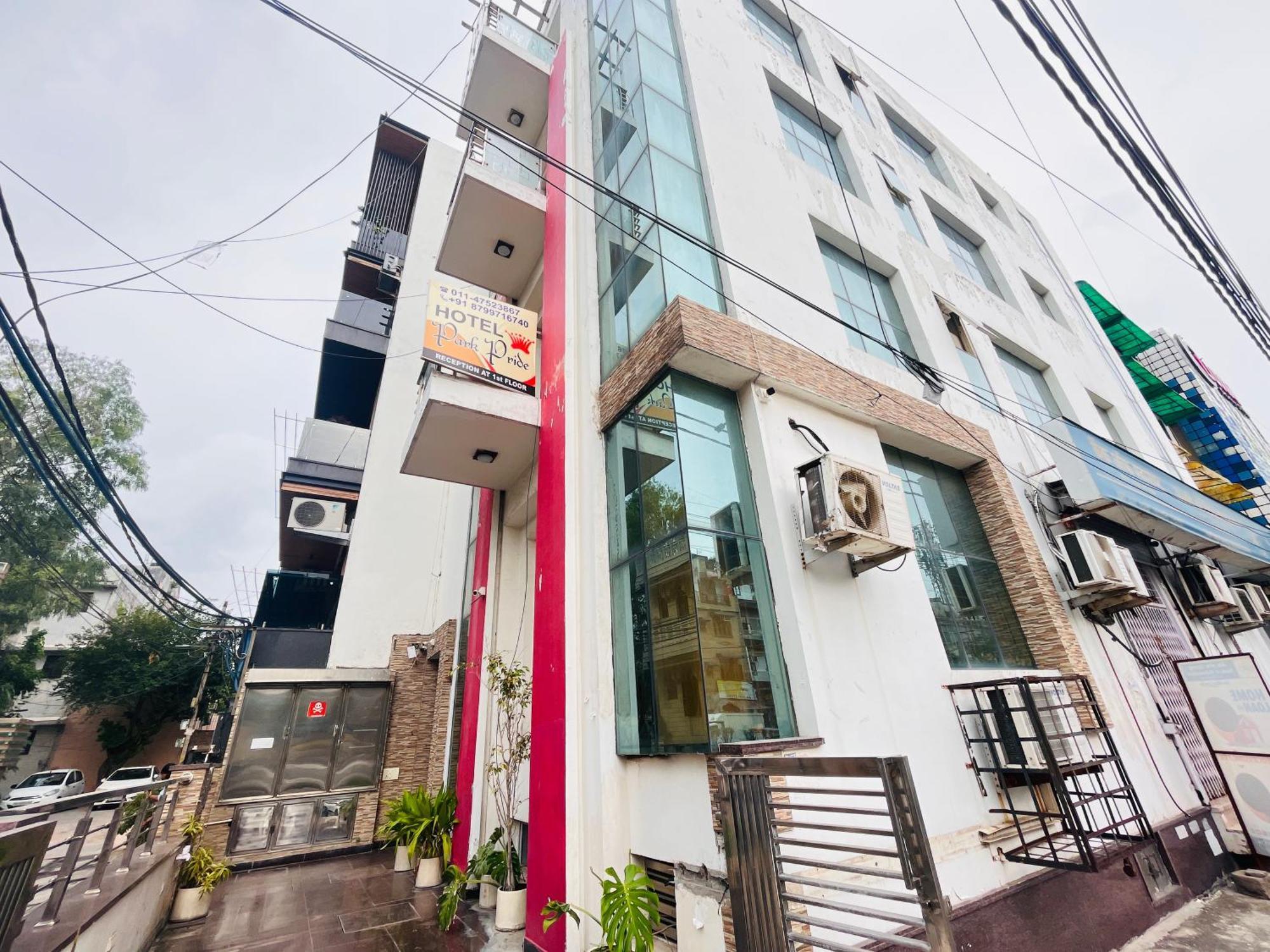 Hotel Park Pride Pitampura New Delhi, Couple Friendly 外观 照片