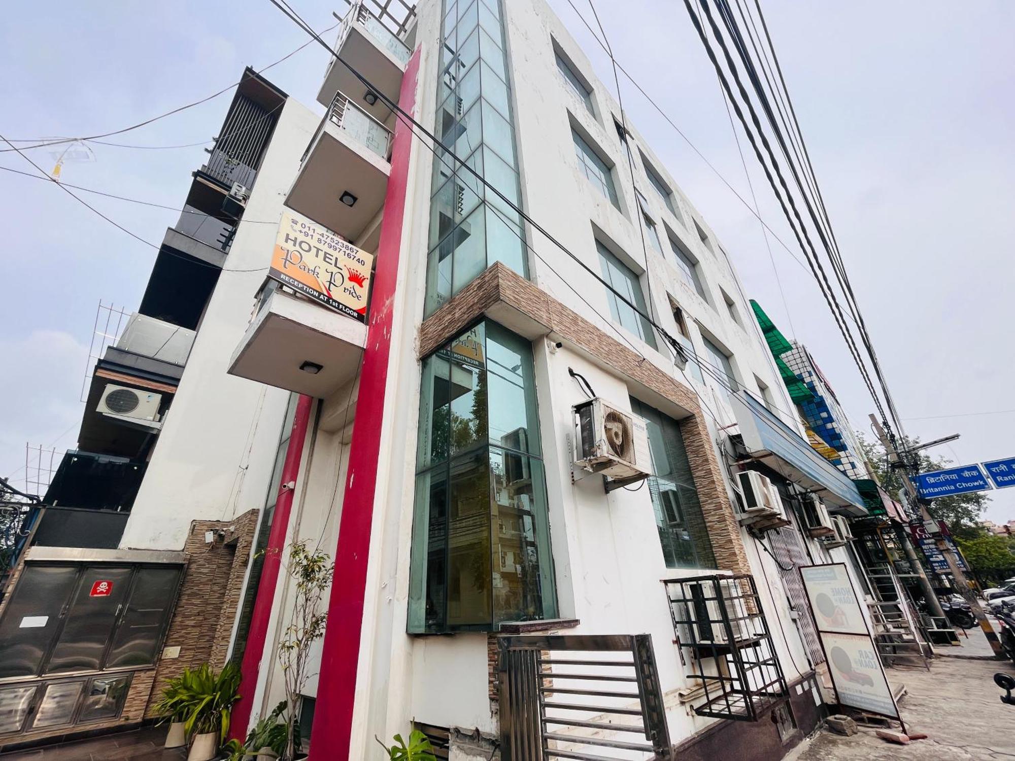 Hotel Park Pride Pitampura New Delhi, Couple Friendly 外观 照片